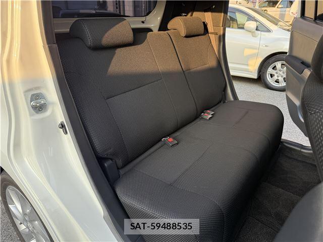 Toyota BB 2009 6285424-6
