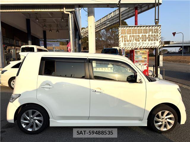 Toyota BB 2009 6285424-9
