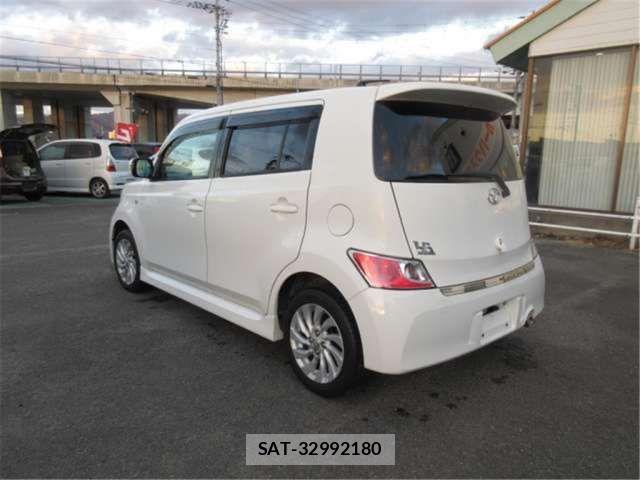 Toyota BB 2006 6285493-6