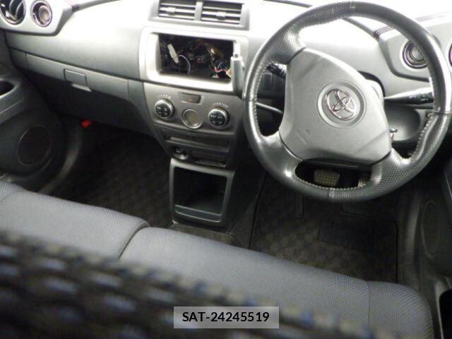 Toyota BB 2006 6285494-2