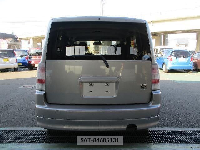 Toyota BB 2005 6285522-5