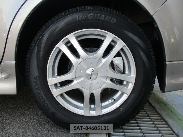 Toyota BB 2005 6285522-7