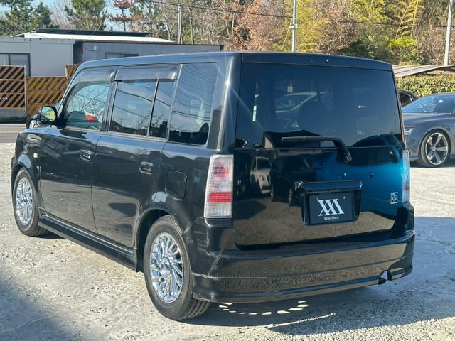 Toyota BB 2005 6285559-2