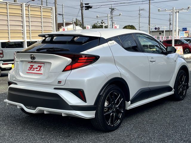 Toyota C-HR 2023 6286092-1