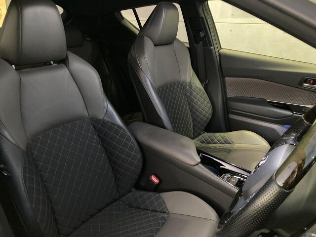 Toyota C-HR 2021 6287182-3