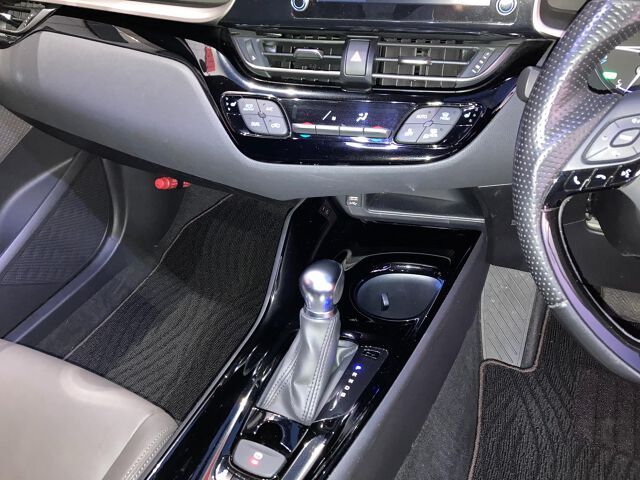 Toyota C-HR 2021 6287182-5