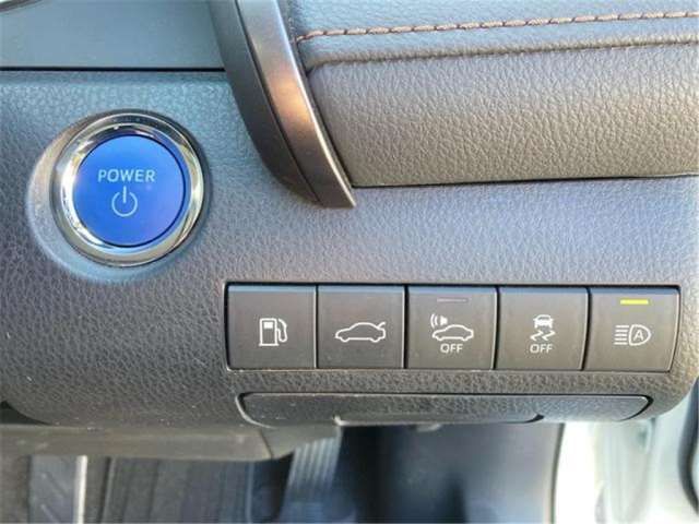 Toyota CAMRY 2018 6299428-3