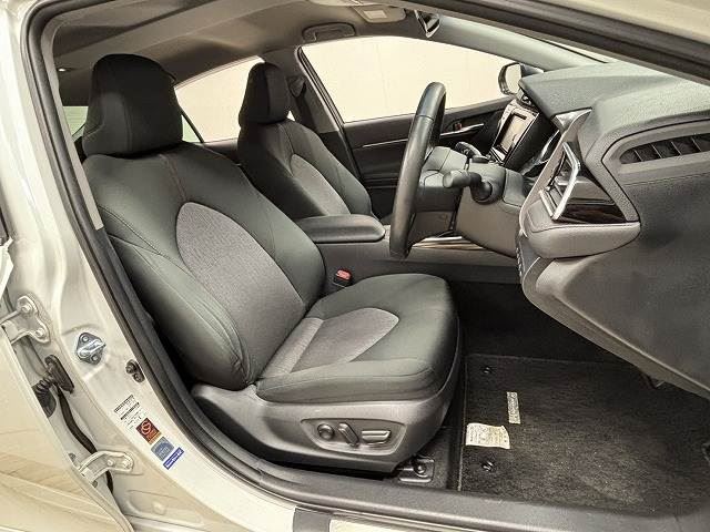Toyota CAMRY 2017 6300647-4