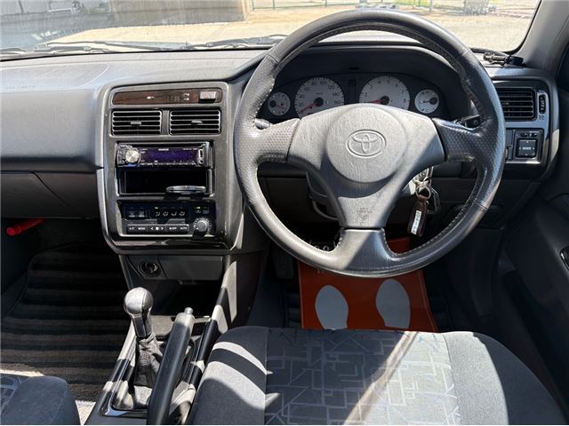 Toyota CARINA 2000 6301229-4