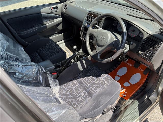 Toyota CARINA 2000 6301229-5