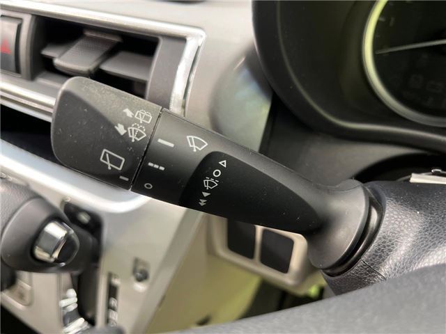 Daihatsu CAST 2017 6303632-8