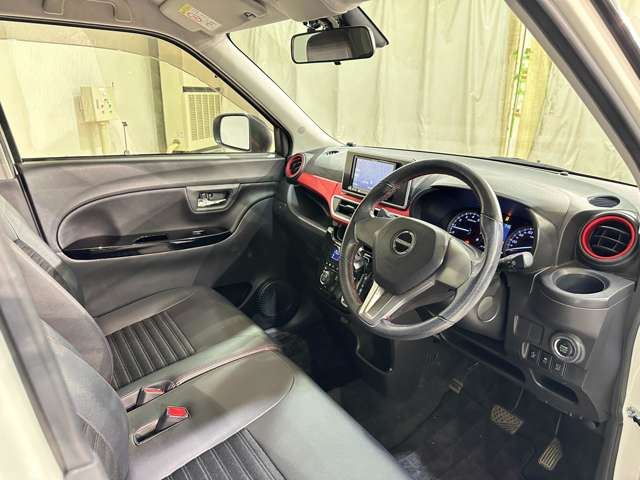 Daihatsu CAST 2015 6307700-8