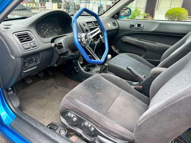 Honda CIVIC COUPE 2004 6310477-10