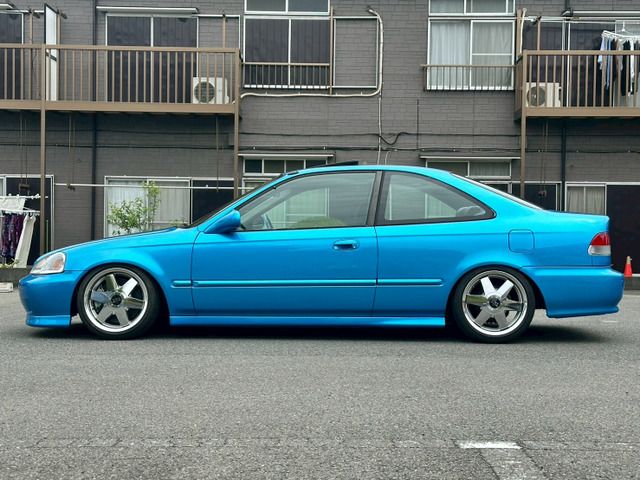 Honda CIVIC COUPE 2004 6310477-9