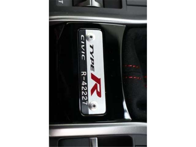 Honda CIVIC 2021 6304855-4