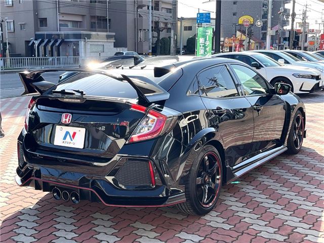 Honda CIVIC 2018 6308224-7