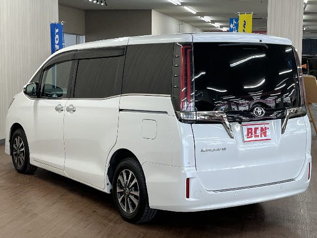 Toyota ESQUIRE 2020 6294763-8