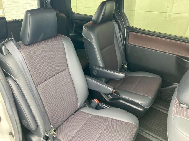 Toyota ESQUIRE 2020 6294766-4