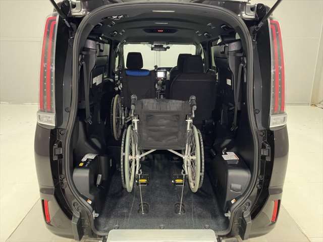 Toyota ESQUIRE 2019 6297524-7