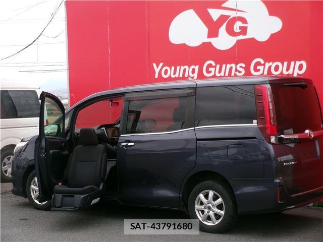 Toyota ESQUIRE 2015 6302339-6