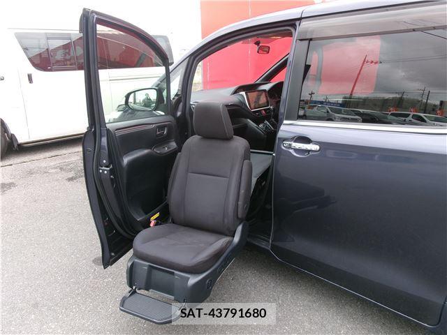 Toyota ESQUIRE 2015 6302339-7