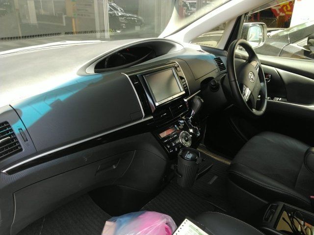 Toyota ESTIMA 2013 6308778-2