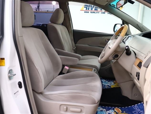 Toyota ESTIMA 2007 6310518-4