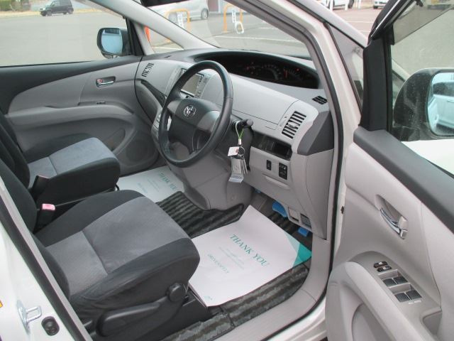 Toyota ESTIMA 2006 6310811-10