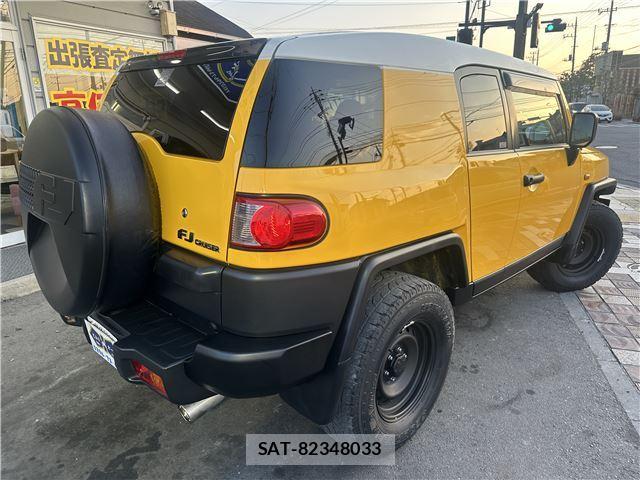 Toyota FJ CRUISER 2011 6315374-5