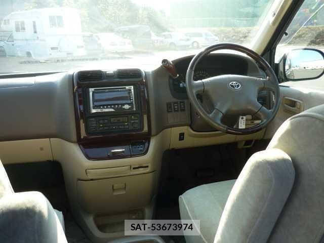 Toyota GRANVIA 2000 6316386-8