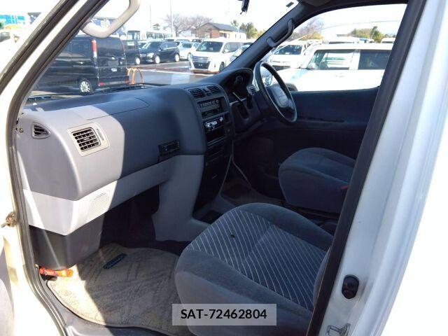 Toyota GRANVIA 1996 6316448-2