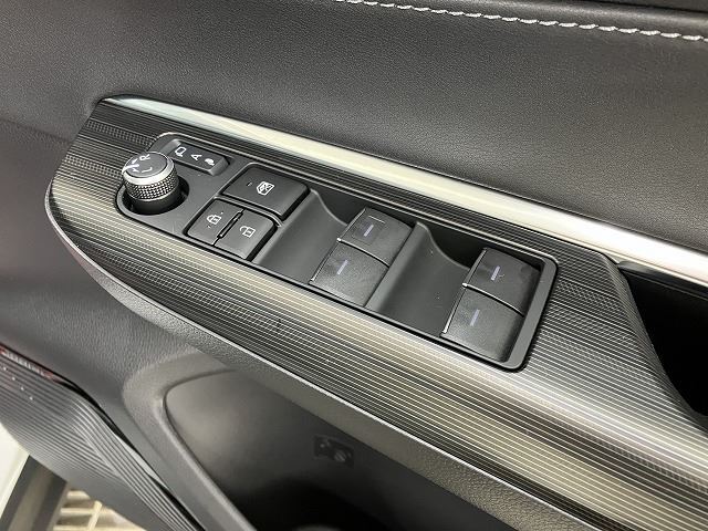 Toyota HARRIER 2023 6320715-7