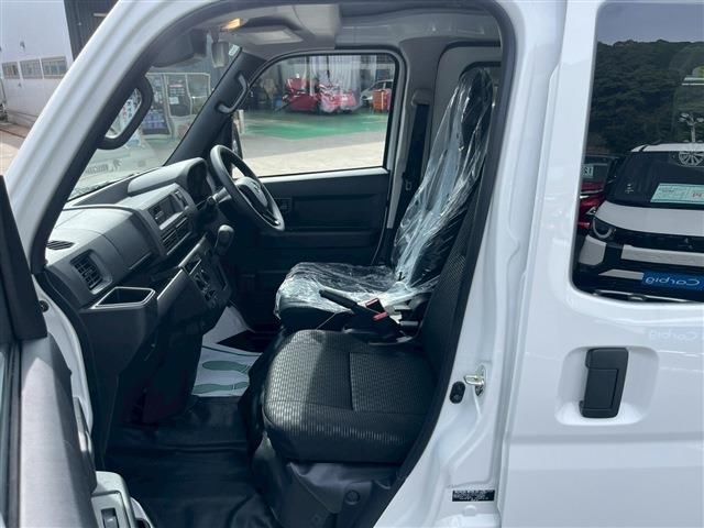 Daihatsu HIJET CARGO 2024 6318403-2
