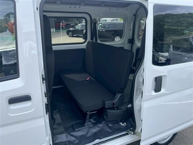 Daihatsu HIJET CARGO 2024 6318403-3