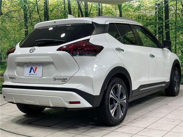 Nissan KICKS 2023 6309897-10
