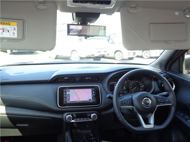 Nissan KICKS 2023 6310015-8