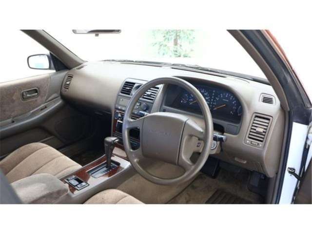 Nissan LAUREL 1993 6316010-6