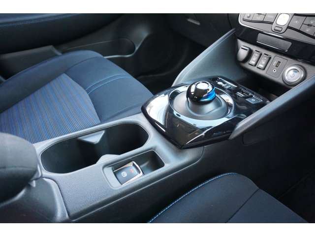 Nissan LEAF 2018 6318230-7