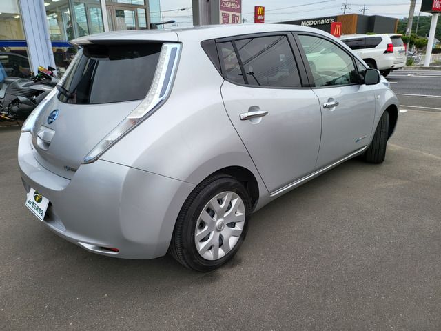Nissan LEAF 2013 6318835-9