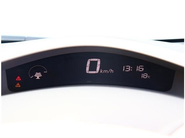 Nissan LEAF 2011 6318938-10