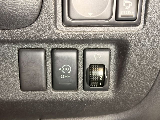 Nissan MARCH 2013 6320681-7