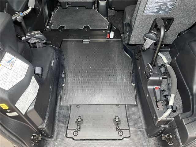 Toyota RACTIS 2016 6285831-6