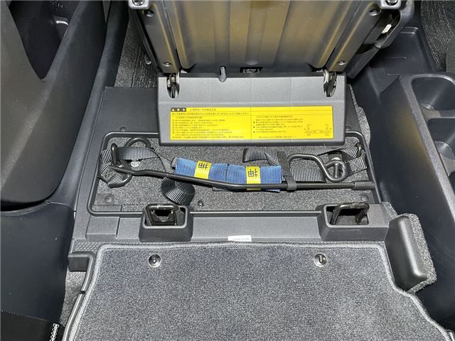 Toyota RACTIS 2016 6285831-7