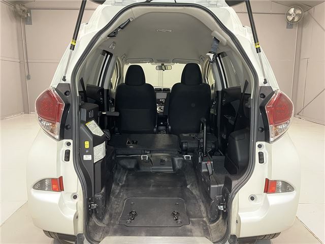 Toyota RACTIS 2015 6285889-7