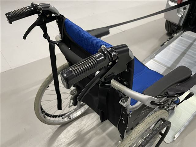 Toyota RACTIS 2015 6285933-6