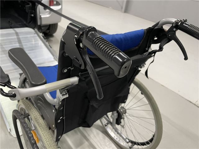 Toyota RACTIS 2015 6285933-7