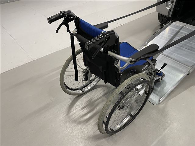Toyota RACTIS 2015 6285933-8