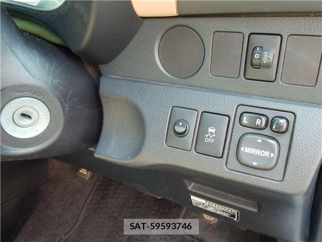 Toyota RACTIS 2014 6286029-6