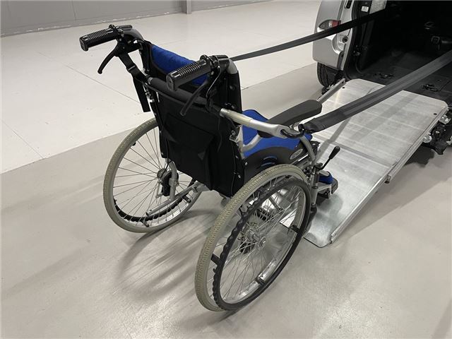 Toyota RACTIS 2014 6286031-8