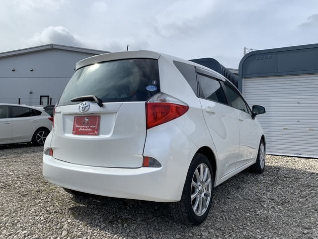 Toyota RACTIS 2013 6286211-1
